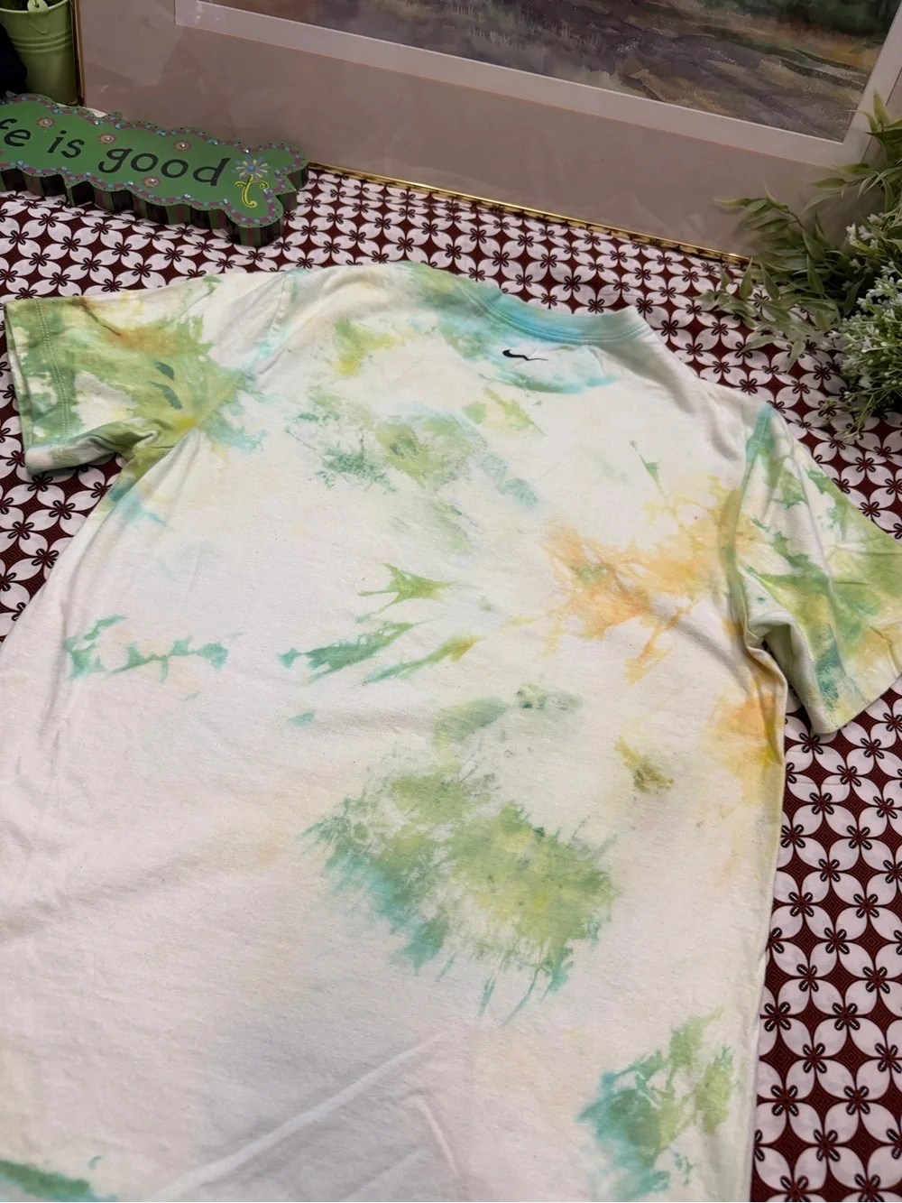 Nike White Tie-Dye Short Sleeve T-Shirt with Black Logo